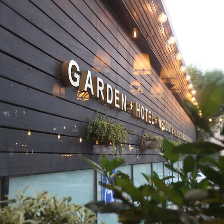 Garden Hotel Boutique & Events 하이파 외부 사진