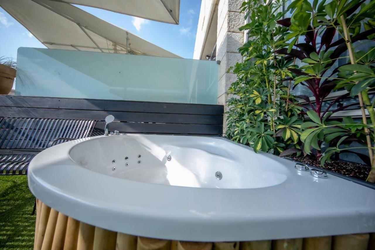 Garden Hotel Boutique & Events 하이파 외부 사진